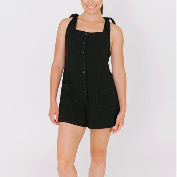 S+T BRUNCH TIME BUTTON UP ROMPERALLS in Midnight Black - Picture 2 of 5